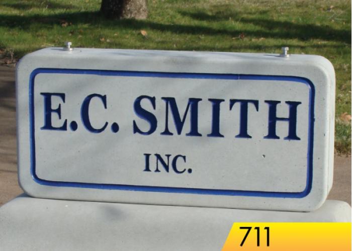 711 - Small Rectangle Sign