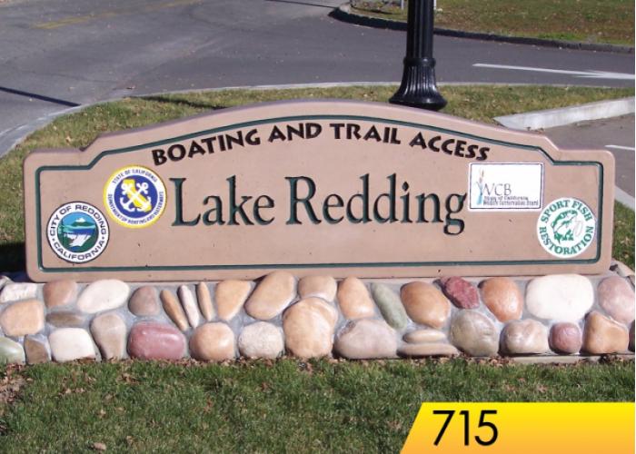 715 - 8' Decorative Crown Top Sign